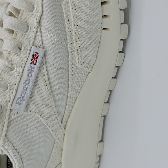 Reebok Big kids Unisex Classic Legacy Grow Shoes | Chalk/Chalk | Size:4.5 - Picture 4 of 10